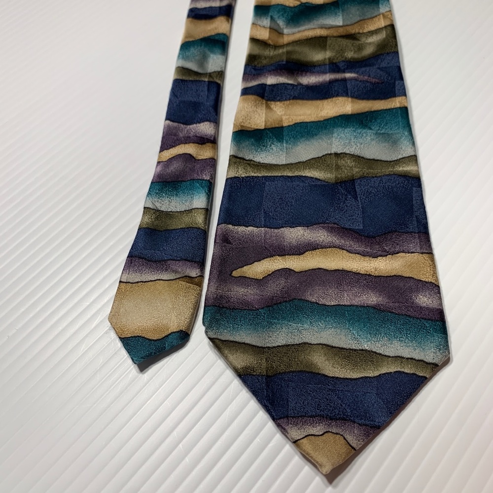 Necktie bundle and save